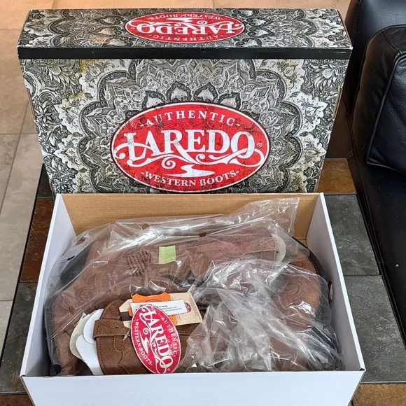 NWT Laredo Brown leather Western Boots embellishment women’s sz 6.5 W - Picture 7 of 10